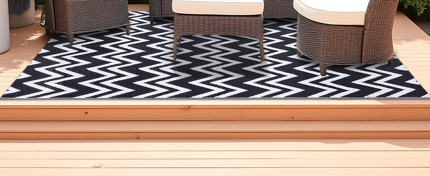 black and white outdoor rug
