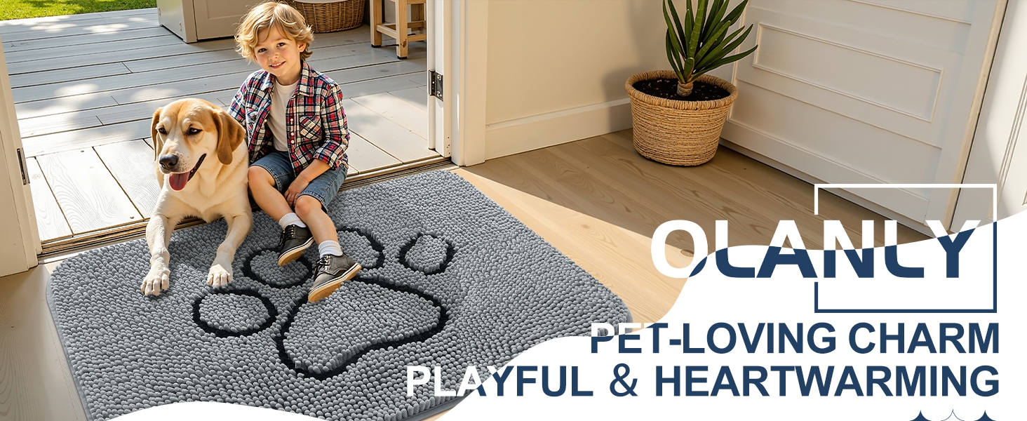 OLANLY Doormat with Paw Print Design